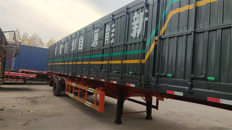 箱式半挂车